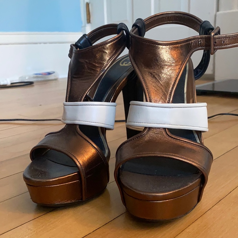Gucci High heels